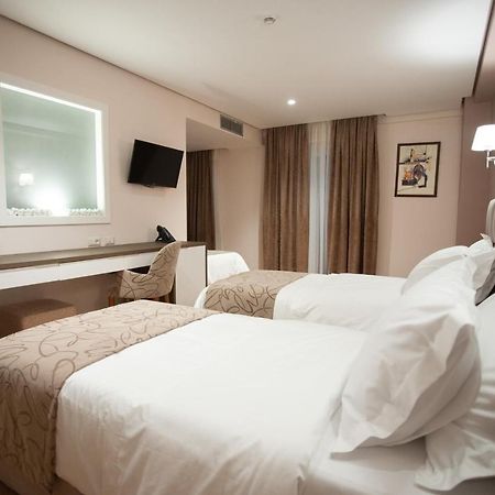 Agsel Hotel & Spa Тирана Екстериор снимка