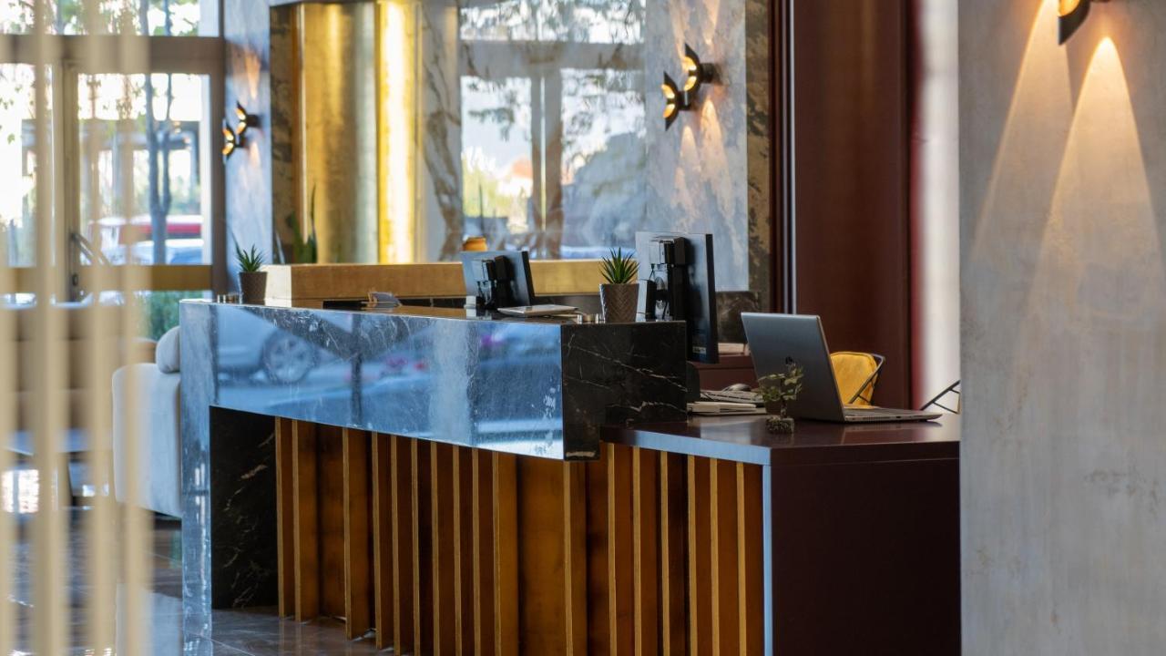 Agsel Hotel & Spa Тирана Екстериор снимка